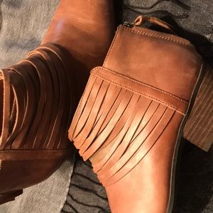 Gently worn Clark’s boots